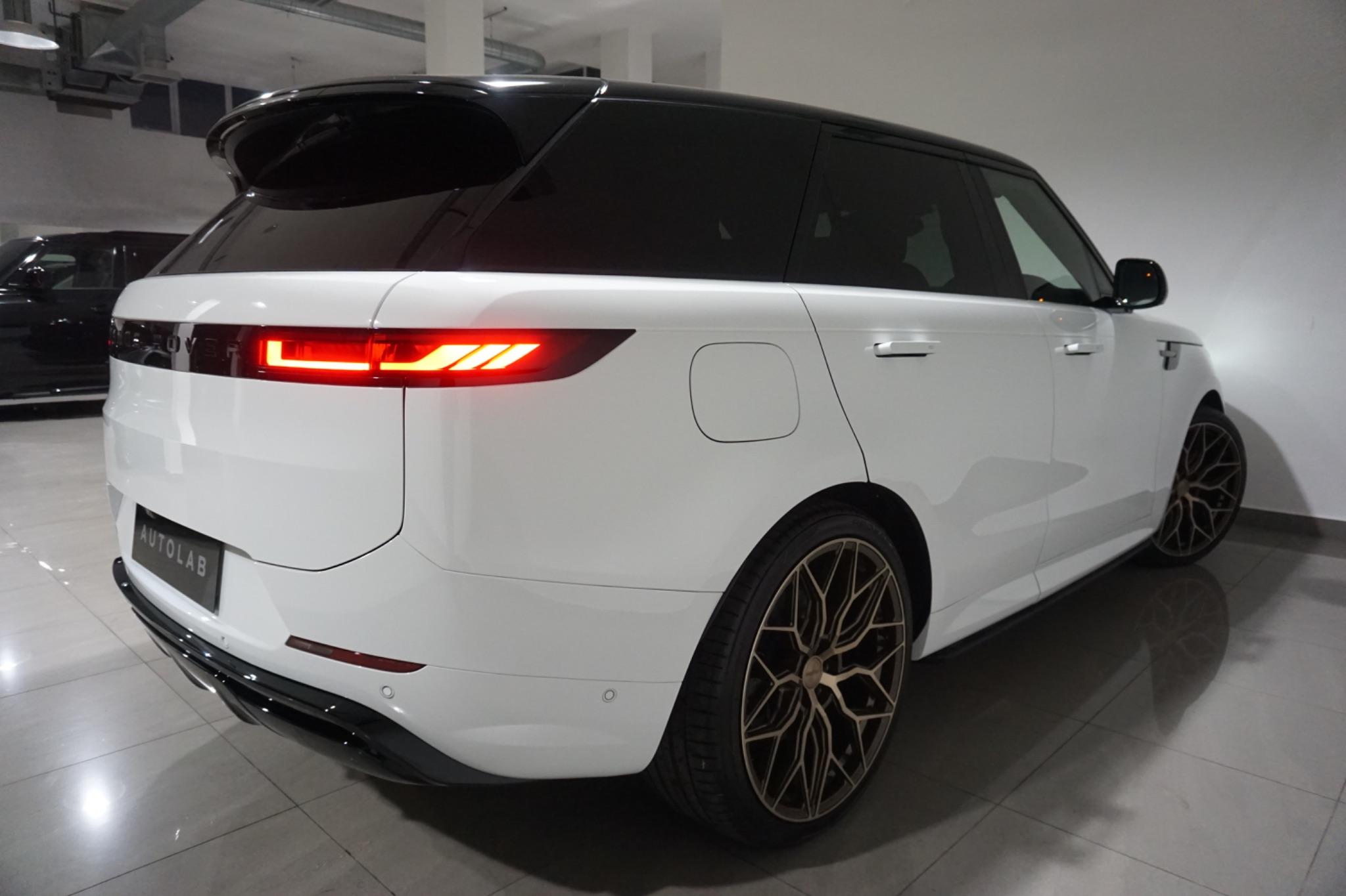 Land Rover Range Rover Sport 3.0 D300 MHEV Dynamic SE Auto 4WD Euro 6 (s/s) 5dr